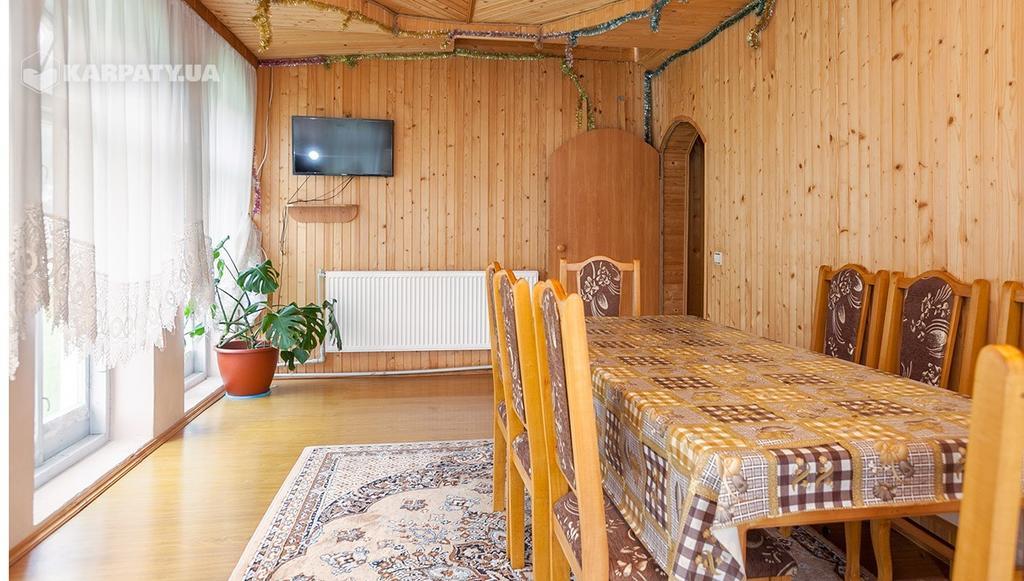 Schedryk Hotel Mykulychyn Eksteriør billede